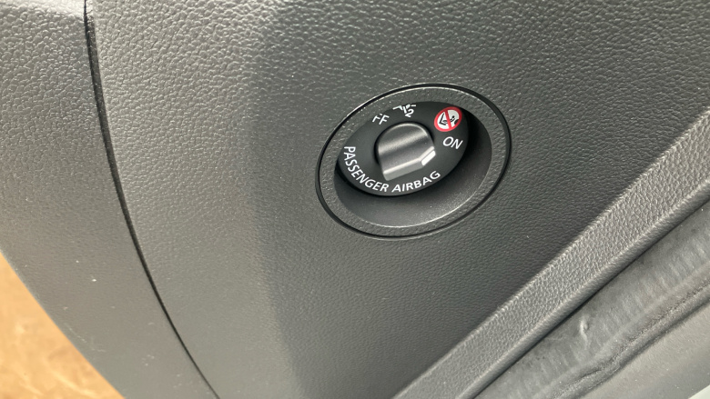 Renault Trafic Swb Diesel SL30 Blue dCi 150 Extra [Safety] Van